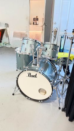 Pearl drums