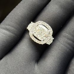 Woman’s Ring 14KT White Gold 6.4ct Vs CVD Diamond