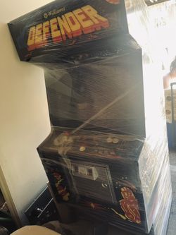 Working Defender Arcade Game