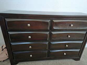 Dresser RC Willey