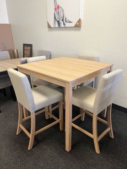 Counter Height Dining Table with 4 Chairs