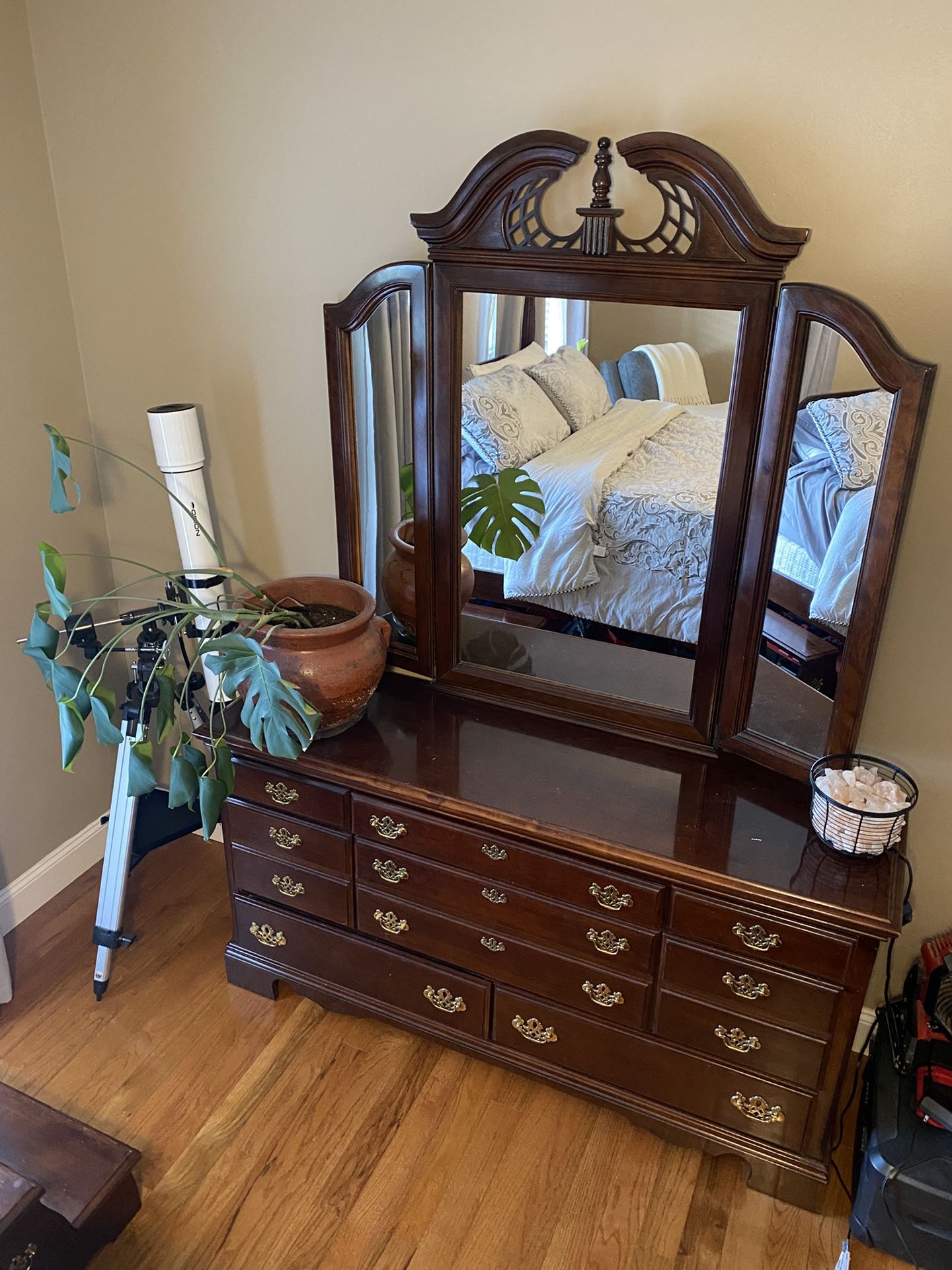 Cherry 4 Poster Queen Bedroom Suite
