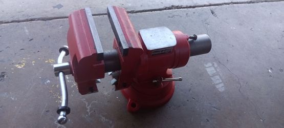 Large Vice