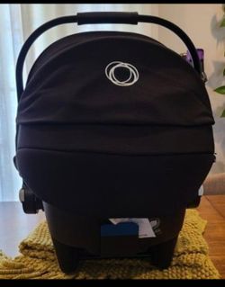 Bugaboo Turtle One by Nuna Infant Car Seat in Black with Base.