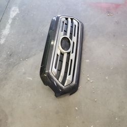 2016 Toyota Tacoma Sr5 Grille
