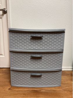 Plastic drawers