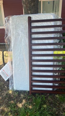 baby crib with mattress