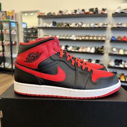 Jordan 1 Reverse Banned Size 11 Pre-Owned