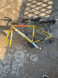 GMC 15 Mountain Bike Frame Yellow