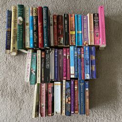 Book collection of lot of 57 romance and love inspired novels.  Danielle Steele, Debbie Macomber, LaVyrle Spencer, Janet Daily, Nicholas Sparks, many 