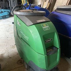 Auto scrubber