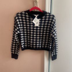 Black Ivory Houndstooth Sweater 