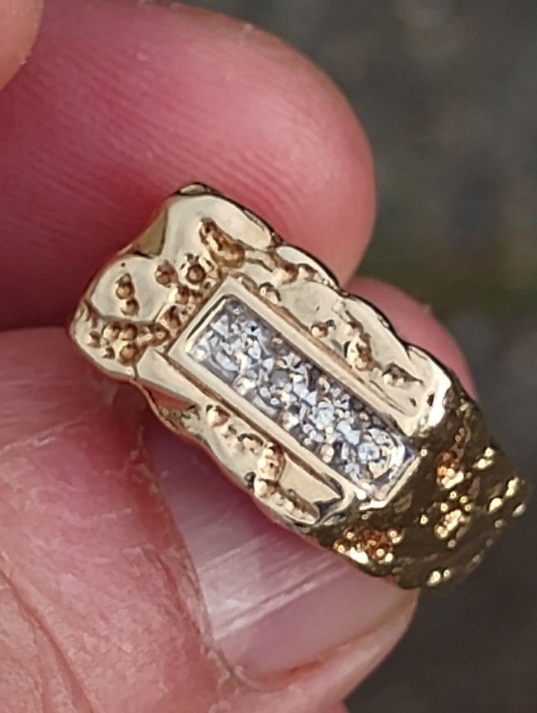 90s Vintage 10k Nugget N Diamond Ring 