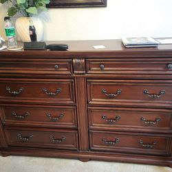 8 drawer dresser