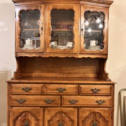 Liquor cabinet