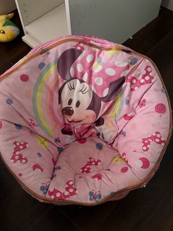 Free Minnie Mouse Kids Chair