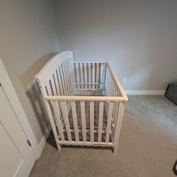 Delta Children 4 In 1 Convertible Crib 