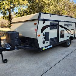 2017 Rockwood High Wall Pop Up Campers