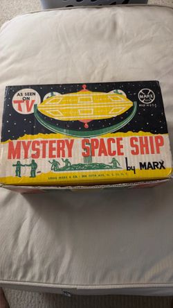 Vintage 1962 Marx Mystery Space Ship Toy Set with Box & Figures