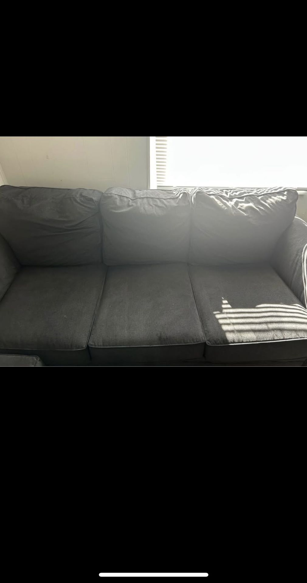 Couch W Section