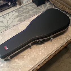 Gator Deluxe ABS Molded Case - Acoustic Dreadnought Guitar