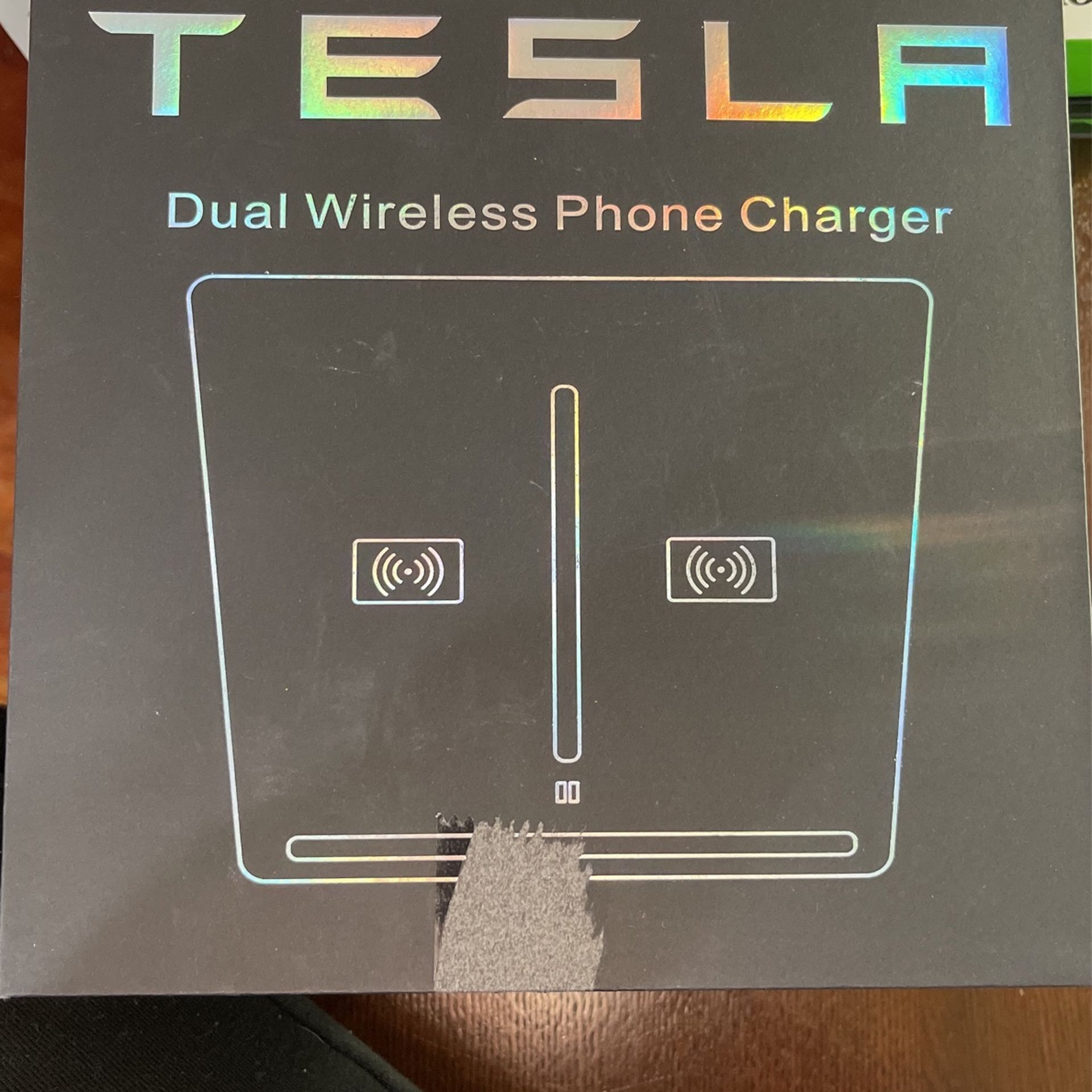 Tesla Dual Wireless Phone Charger