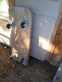 Wooden Rolling Board with Caster Wheels