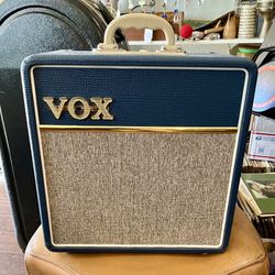 Vox AC4C1-BL Limited Edition 4-Watt 1x10" Guitar Combo 
