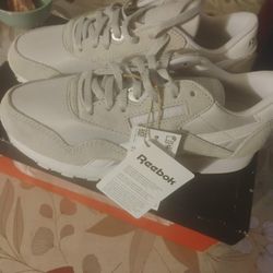 Reebok Suede Light Gray