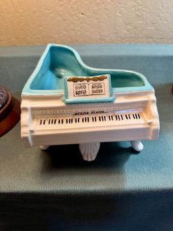 VIntage Ceramic mini grand piano planter/trinket holder white and teal color scheme.