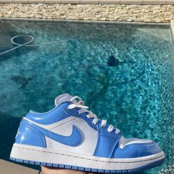 Air Jordan 1 low SE/ White / Legend blue