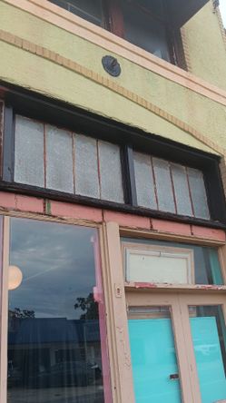 We Replace Broken Windows And Mirrors Installation 