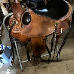 Parelli Equiflex Horse Saddle