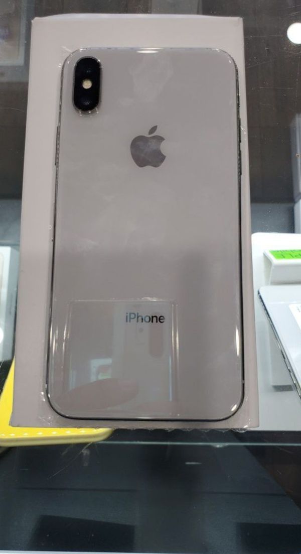 iPhone X 64GB FACTORY UNLOCKED" Like new with warranty