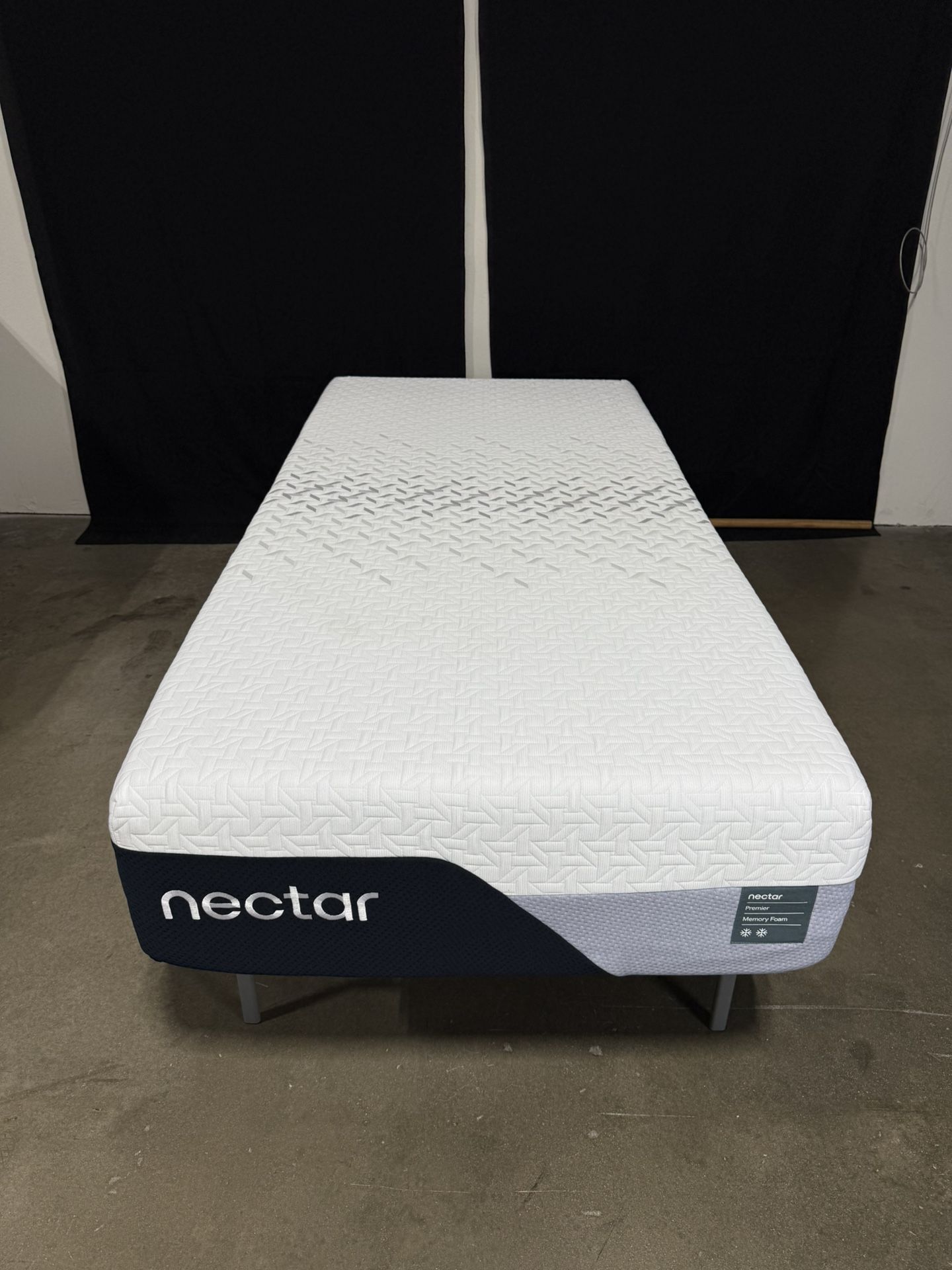 The Nectar Premier Memory Foam Mattress (Twin XL)