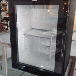 Mini Fridge Dometic