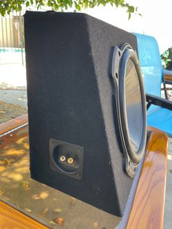 Kenwood 12" Subwoofer in Box - 1000W - Truck Box - Works Great