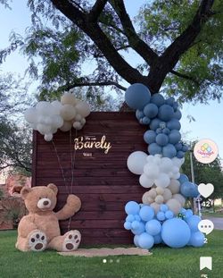 Baby shower decorations
