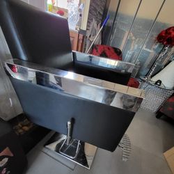 hair stylist/ barber chair