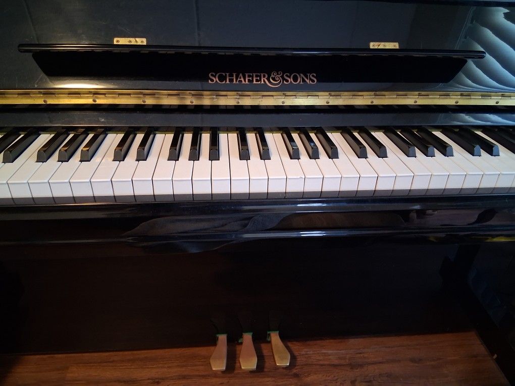 Stand Up Piano