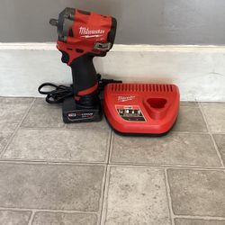 Milwaukee (2554-20) 3/8” Impact Wrench With Battery And Charger 