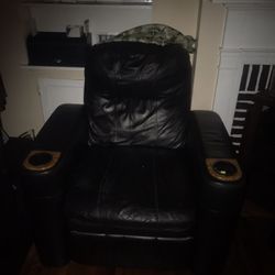 Movie style recliner