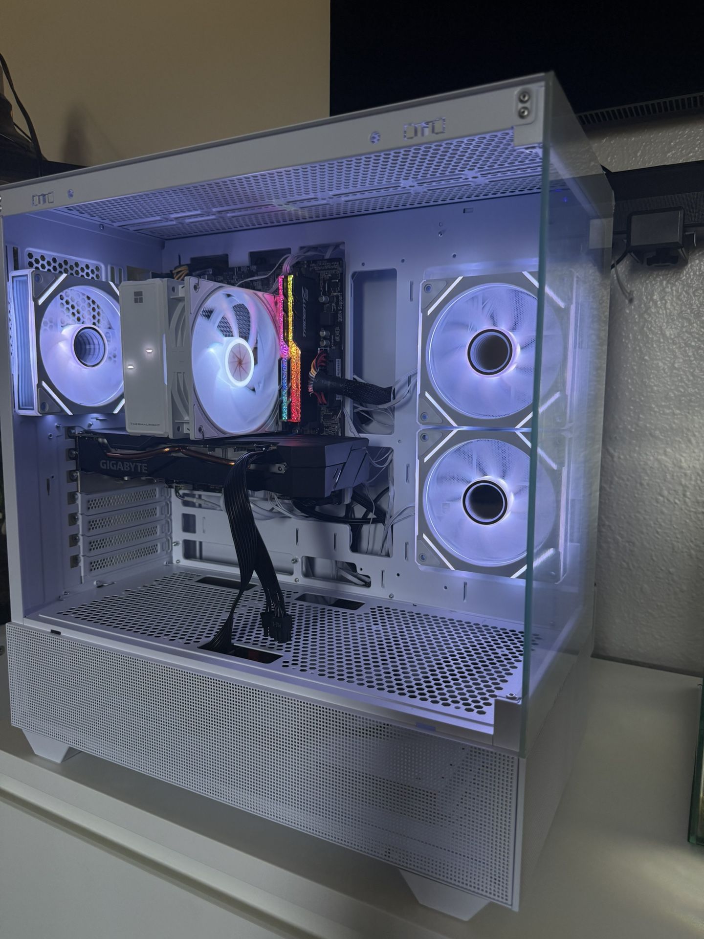 White Gaming Pc Computer Desktop RTX
