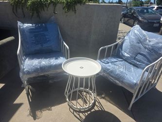 White Metal Outdoor Bistro Set 3-Piece
