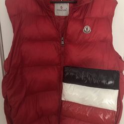 Moncler Puffer Vest - Ski 