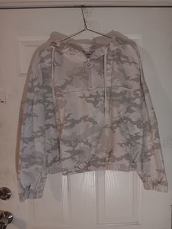 Hoodie/Sweatshirt: Gray and White Camo Size XXL