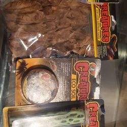 substrates and decor for invertebrate and reptile pets.