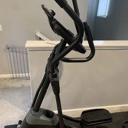 Proform elliptical 250i sale