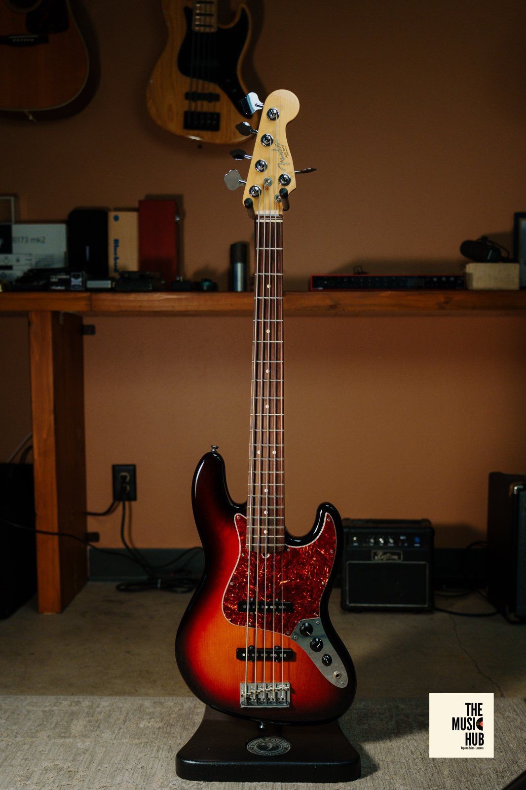 American Standard Jazz BassĀ® 5 String