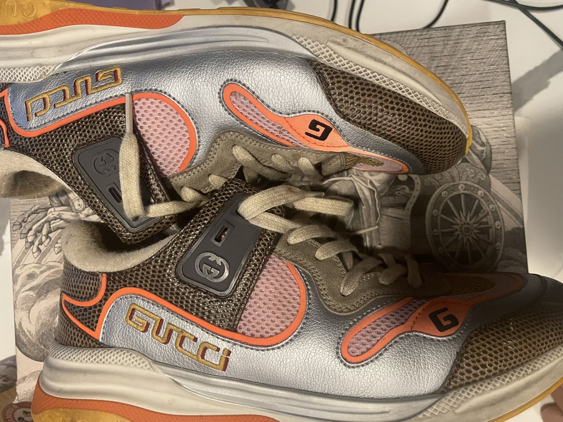 Gucci Sneakers MEN Size 10